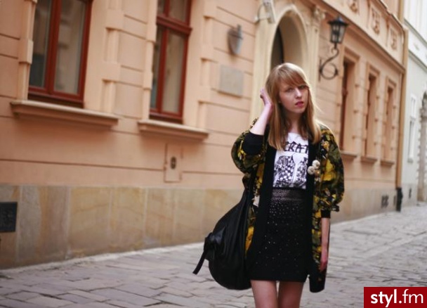 Jeżeli zdjęcie znajduje się już w galerii poproszę o link - Moda uliczna Inne Moda