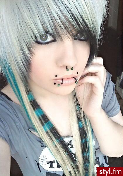 EMO Alternatywne Średnie Fryzury