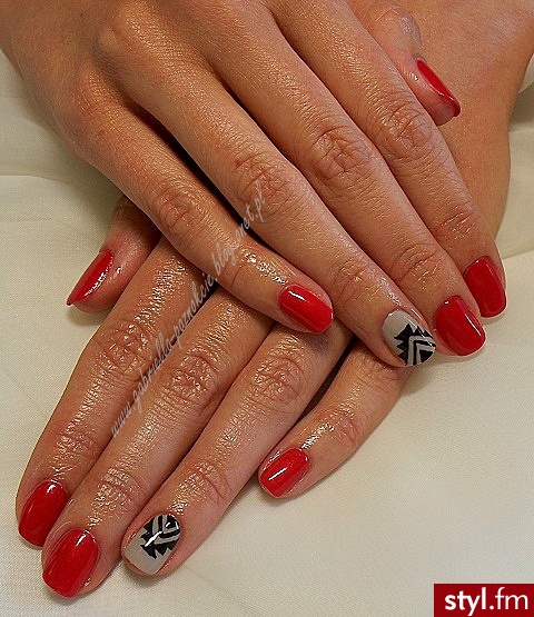 manicure hybrydowy - Kwadratowe Żelami Naturalne Paznokcie
