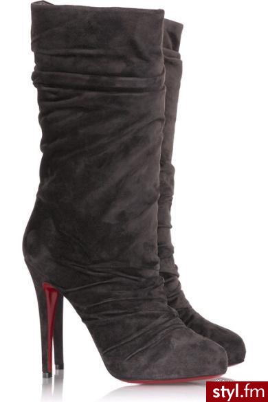 Christian Louboutin: 855 euro / Jeśli już jest, proszę podać link, ponieważ chciałabym dodać do ulubionych... :) - Pozostałe Buty Moda