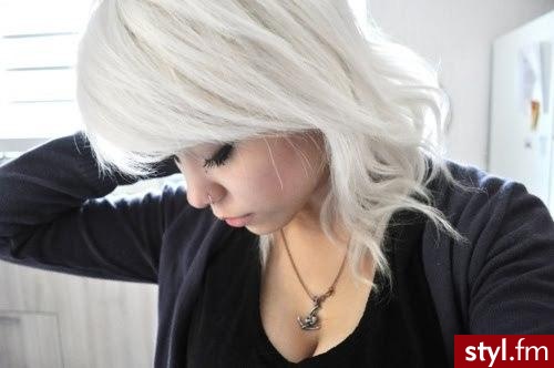 Średnie Fryzury