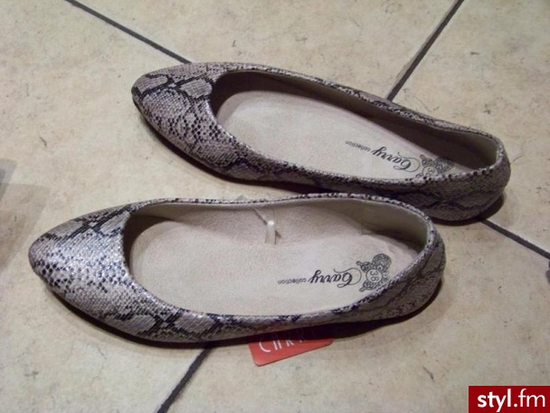 Pozostałe Buty Moda