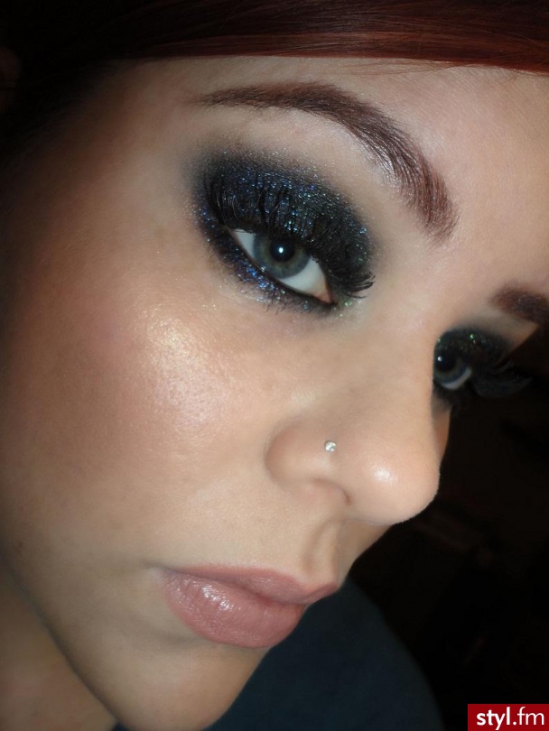 makijaż. Eyes
MAC- She Who Dares from the Maleficent Venomous Villains collection
Lashes
Ardell Demi-wispies - Makijaże