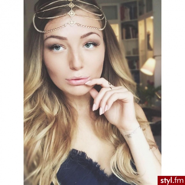 Blond Rozpuszczone Kręcone Na co dzień Długie Fryzury
