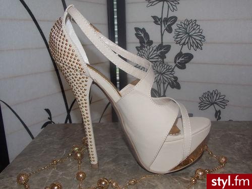 Szpilki Buty Moda