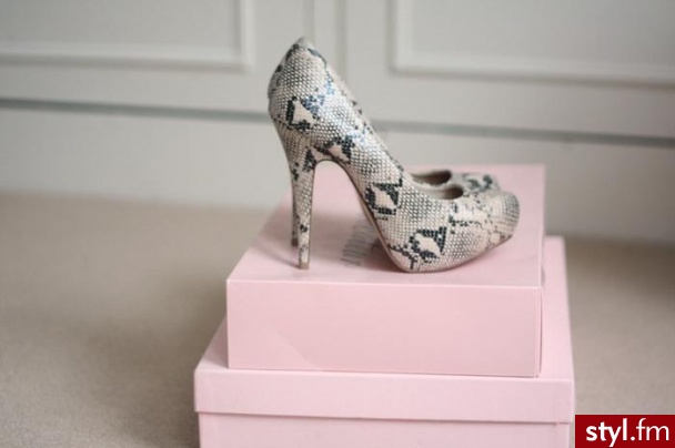 Szpilki Buty Moda