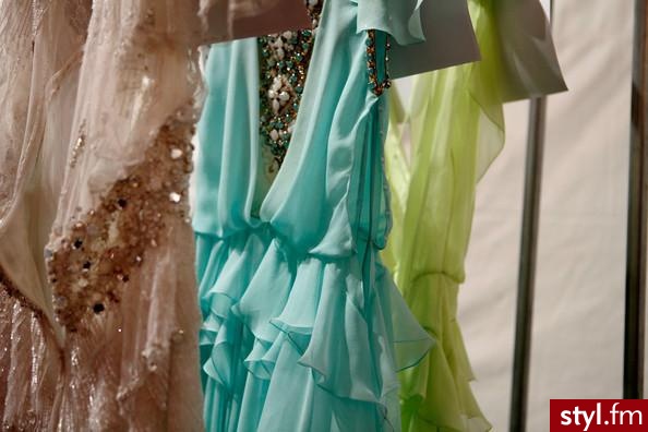 Sukienki Moda