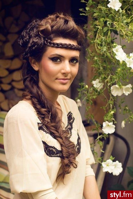 Wieczorowe Długie Fryzury