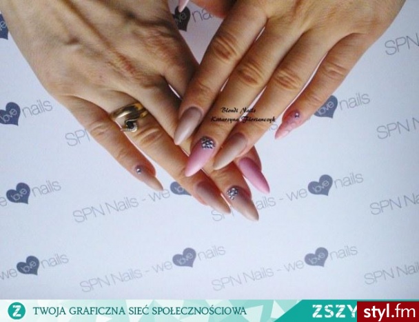 Dziś kolorki z SPN Nails. Blondi  - Żel Paznokcie