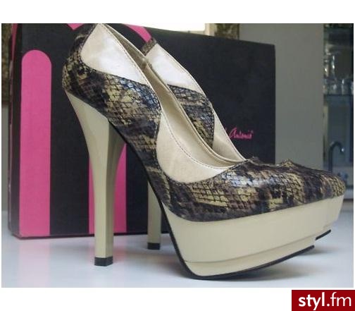 Pozostałe Buty Moda