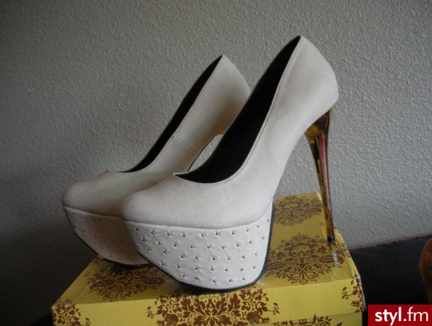 Szpilki Buty Moda