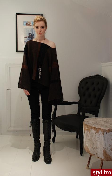Jeżeli zdjęcie znajduje się już w galerii poproszę o link - Moda uliczna Inne Moda