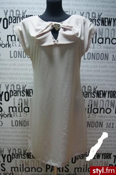 Sukienki Moda