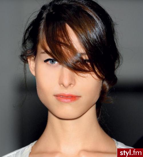 Średnie Fryzury
