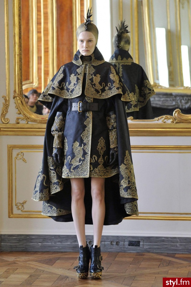 McQueen - Pozostałe Ciuchy Moda