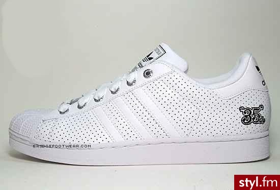 Adidas - Pozostałe Buty Moda