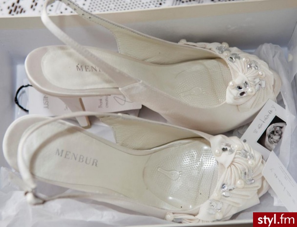 Menbur Obuwie ślubne:)<br>Jak dla mnie idealne do sukni ślubnej:) - Ślubne akcesoria Ślub Moda