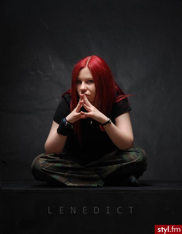 Średnie Fryzury