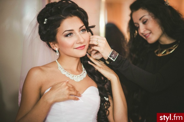 Ślubne Długie Fryzury