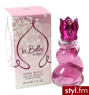 Cherry Fantasy Nina Ricci - podstawa zapachu to piżmo, wiśnia i czerwona porzeczka dopełnieniem są zaś kwiat wiśni, lilia wodna, mandarynka, róża, czarna porzeczka, cynamonowiec chiński, malina, grejpfrut i gorzka pomarańcza zwana bergamotką. - Misz-masz
