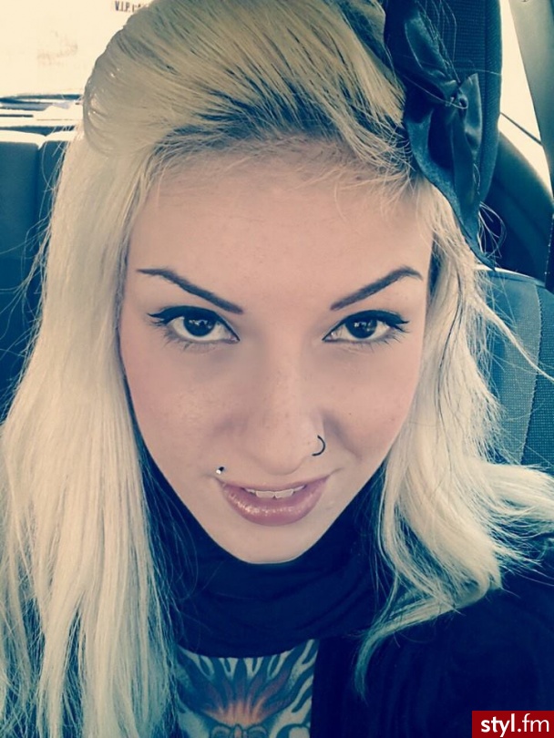 Blond Rozpuszczone Proste Na co dzień Średnie Fryzury