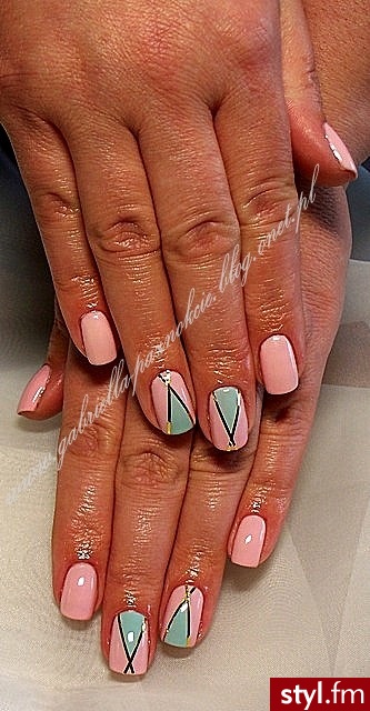 manicure hybrydowy  - Kwadratowe Żelami Naturalne Paznokcie