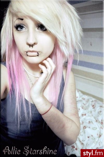 Blond EMO Alternatywne Długie Fryzury