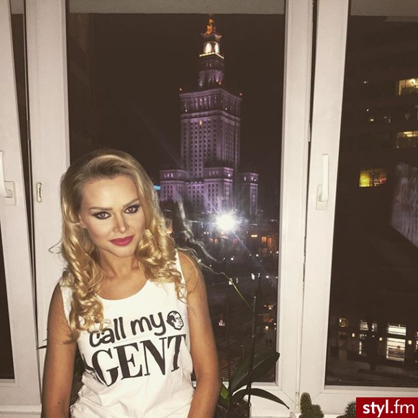 Blond Rozpuszczone Kręcone Na co dzień Średnie Fryzury