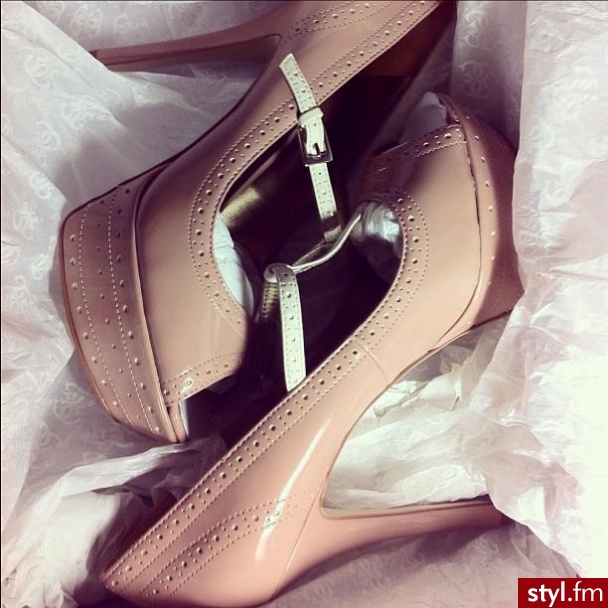 Szpilki Buty Moda