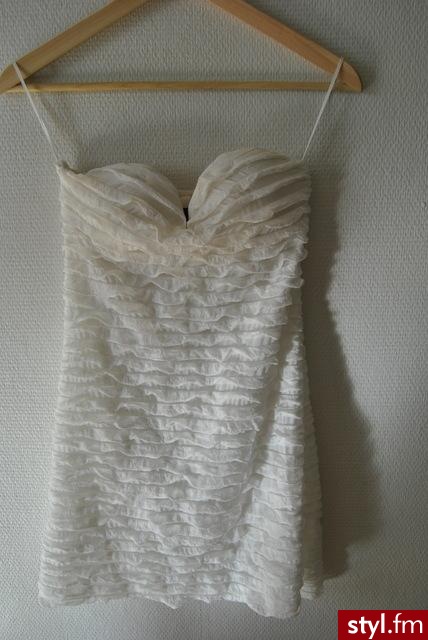 Sukienki Moda
