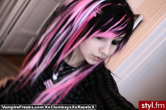 EMO Alternatywne Średnie Fryzury