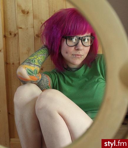 (\",) - Punk Rock Alternatywne Średnie Fryzury