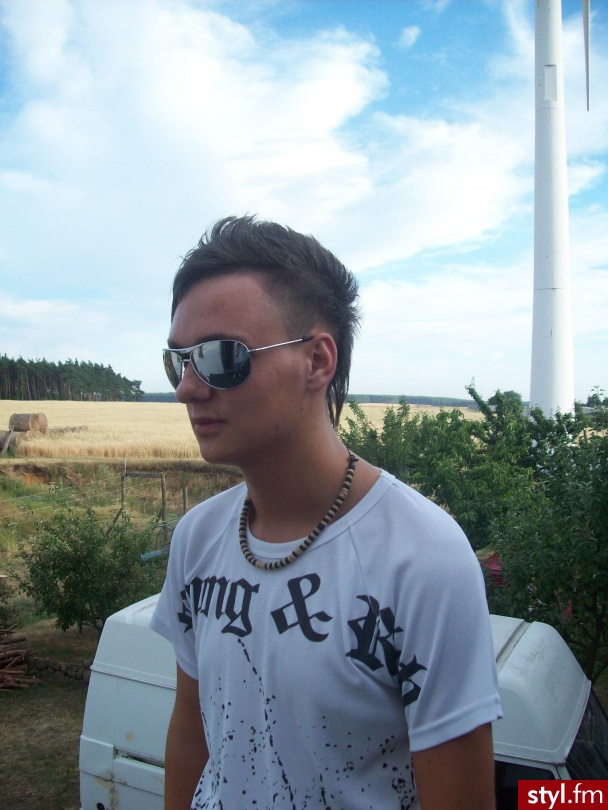 Średnie Męskie Fryzury