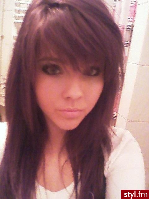 Średnie Fryzury