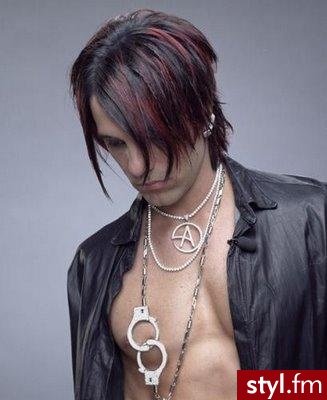 iluzjonista. Criss Angel - Średnie Męskie Fryzury