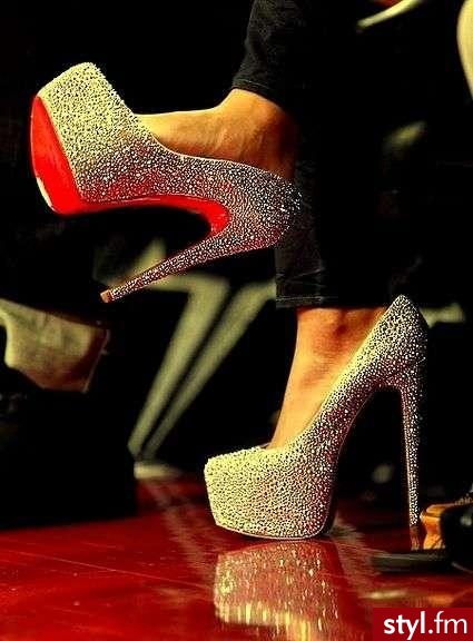 Szpilki Buty Moda