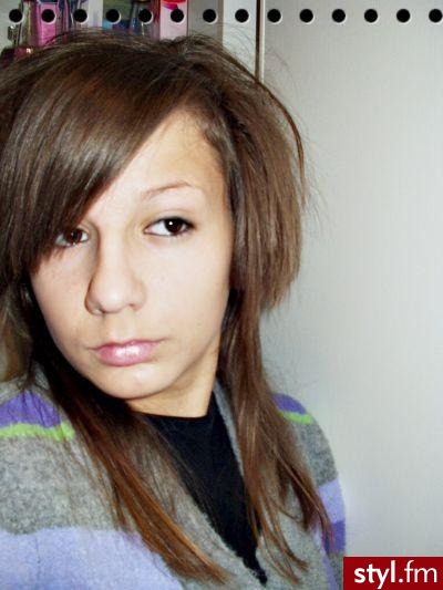 moja prawie emo fryzurka - EMO Alternatywne Średnie Fryzury