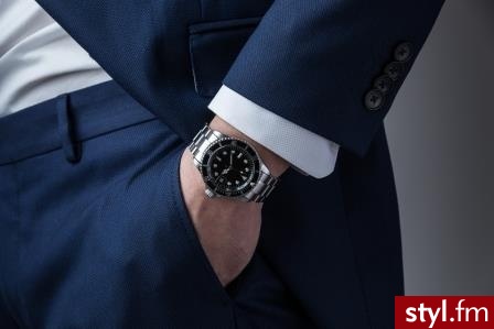 Elegancki zegarek męski to dodatek, który z pewnością przyda się każdemu mężczyźnie. To idealne rozwiązanie na prezent, na każdą okazję jeśli wybierzesz odpowiednią markę, która zapewnia jakość. - Zegarki Dodatki Moda