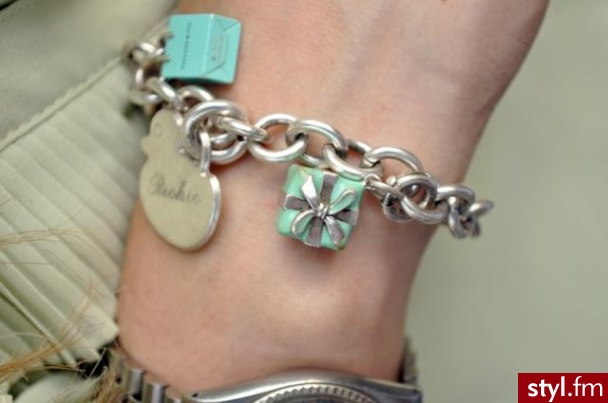 miu miu shoes, tiffani bracelet, H&M shirt, seven for all mankind skinny jeans. - Moda uliczna Inne Moda