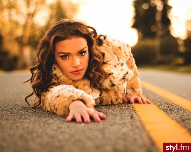 Średnie Fryzury