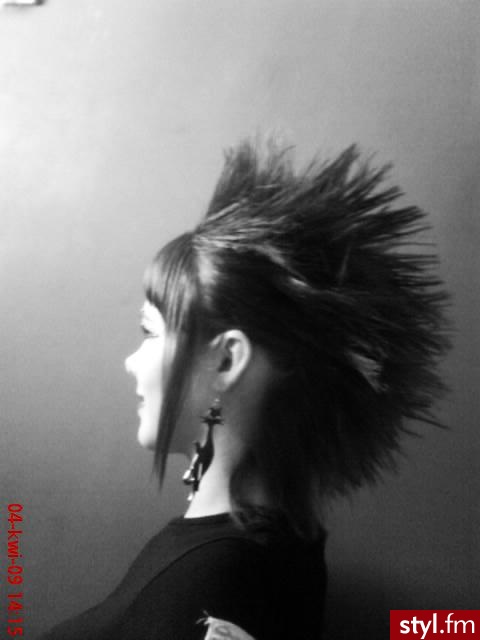 Irokez damski. .. - Punk Rock Alternatywne Średnie Fryzury
