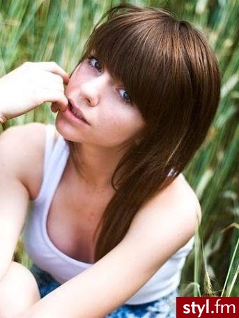 Średnie Fryzury