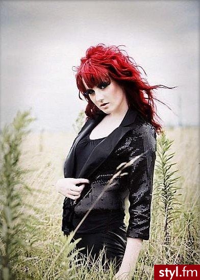 Średnie Fryzury