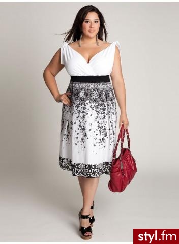 Sukienki Moda
