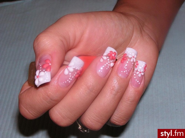 Autor: elviola łososiowe kwiatki. Autor: <b>elviola</b><br /> akryl kolorowy - Paznokcie
