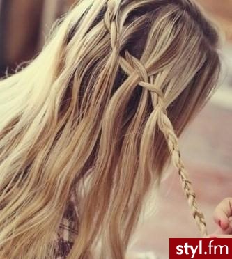 Blond Warkocze Proste Na co dzień Średnie Fryzury