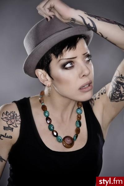 Jeżeli zdjęcie znajduje się już w galerii poproszę o link - Pozostałe Dodatki Moda