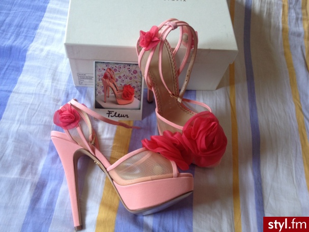 Szpilki Buty Moda