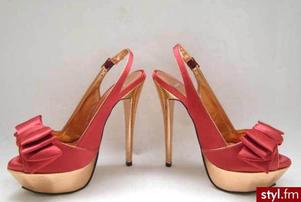 Szpilki Buty Moda