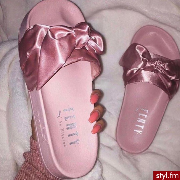 Klapki Buty Moda